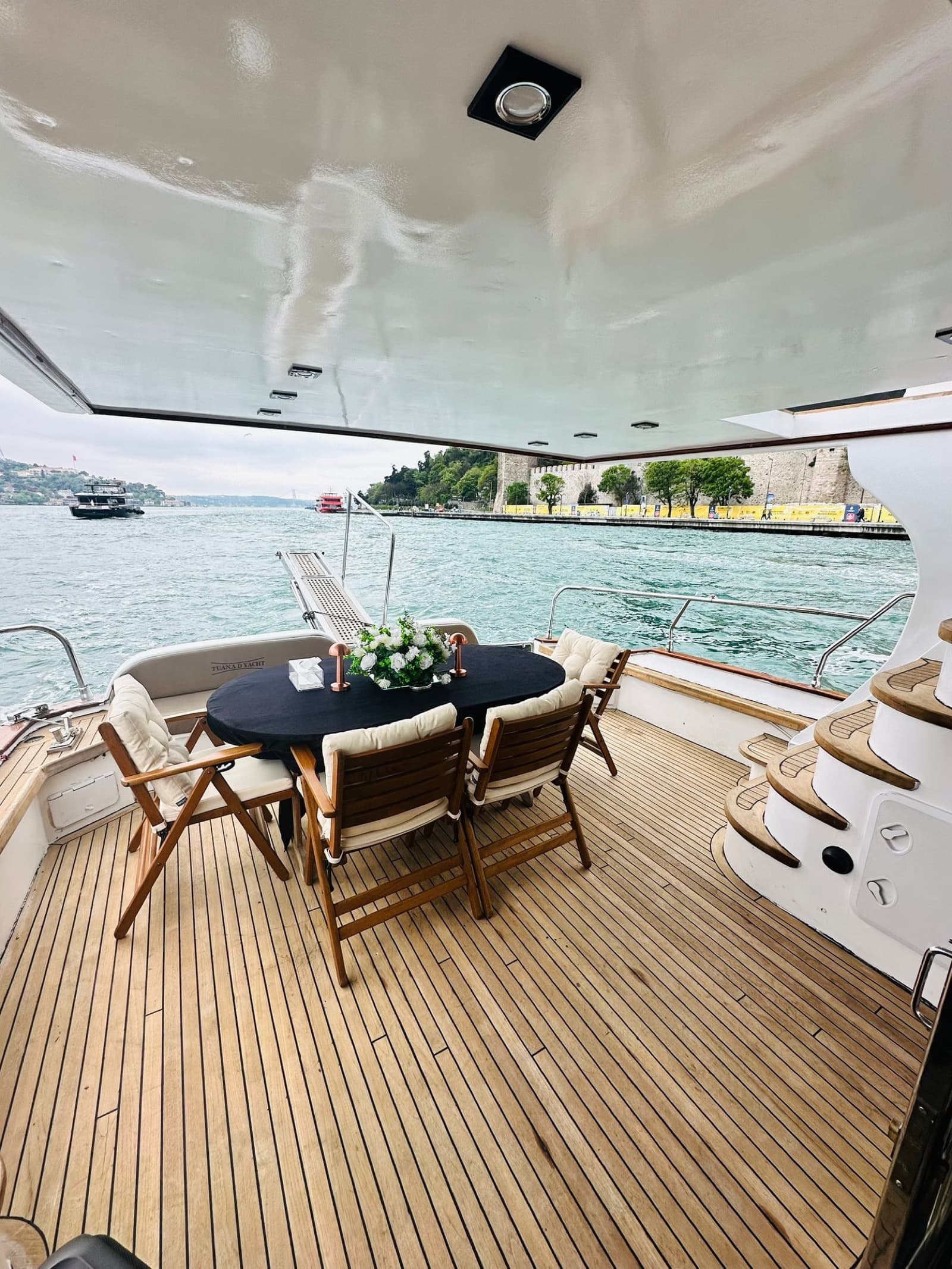 Boğaz Sailing Yatı · 10 Kişi interior view 8 — 10-guest sailing yacht for an intimate Bosphorus voyage