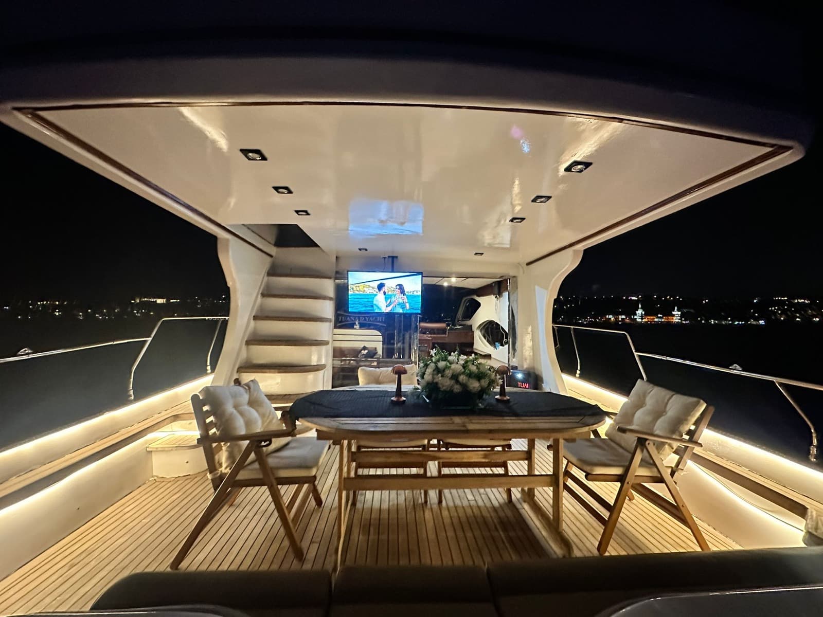 Boğaz Sailing Yatı · 10 Kişi interior view 9 — 10-guest sailing yacht for an intimate Bosphorus voyage