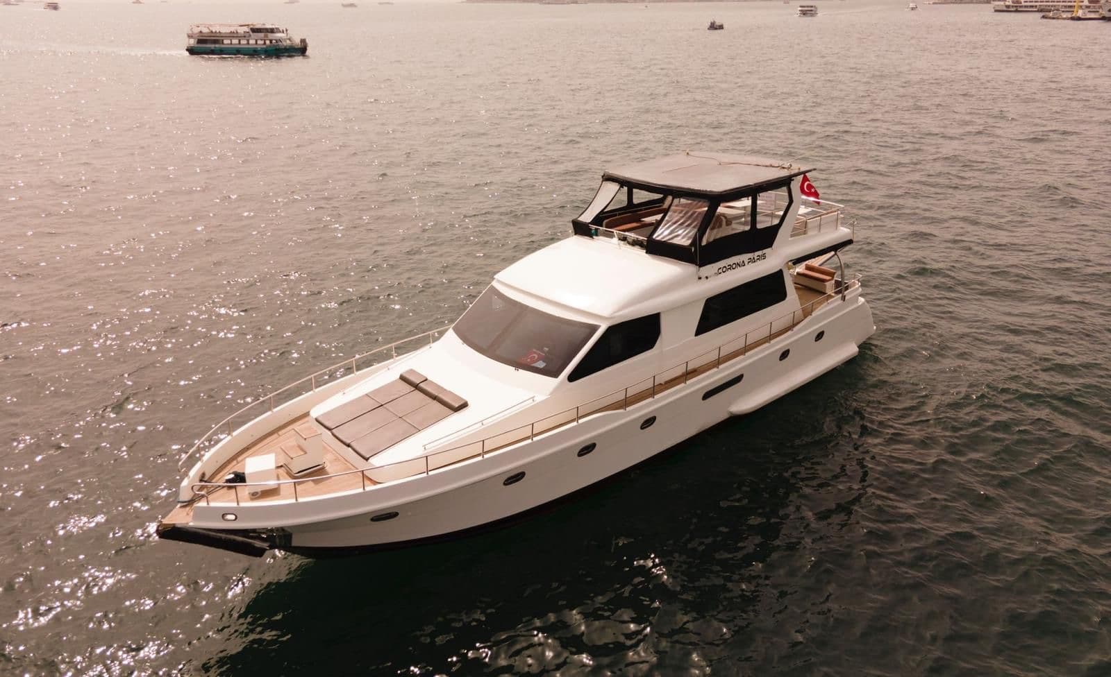 Boğaz Grup Yatı · 36 Kişi exterior view 5 — 36-guest charter yacht for medium-sized group sailings on the Bosphorus
