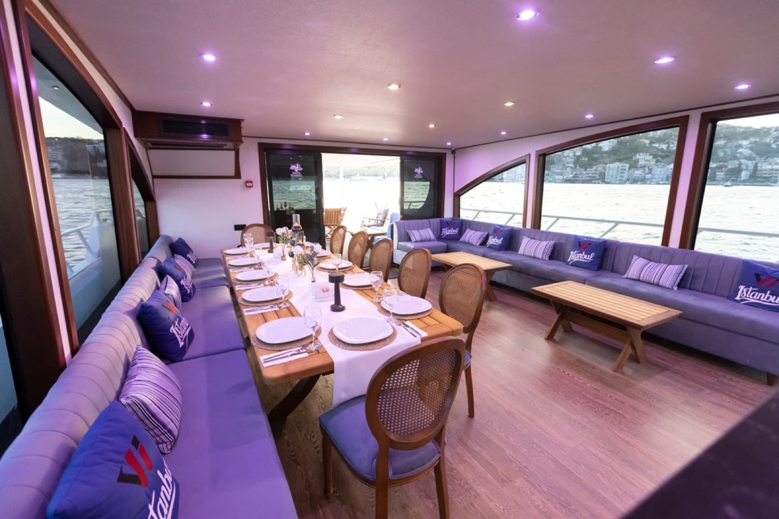Bosporus Event-Yacht · 44 interior view 2 — 44-guest event yacht for weddings and corporate gatherings on the Bosphorus