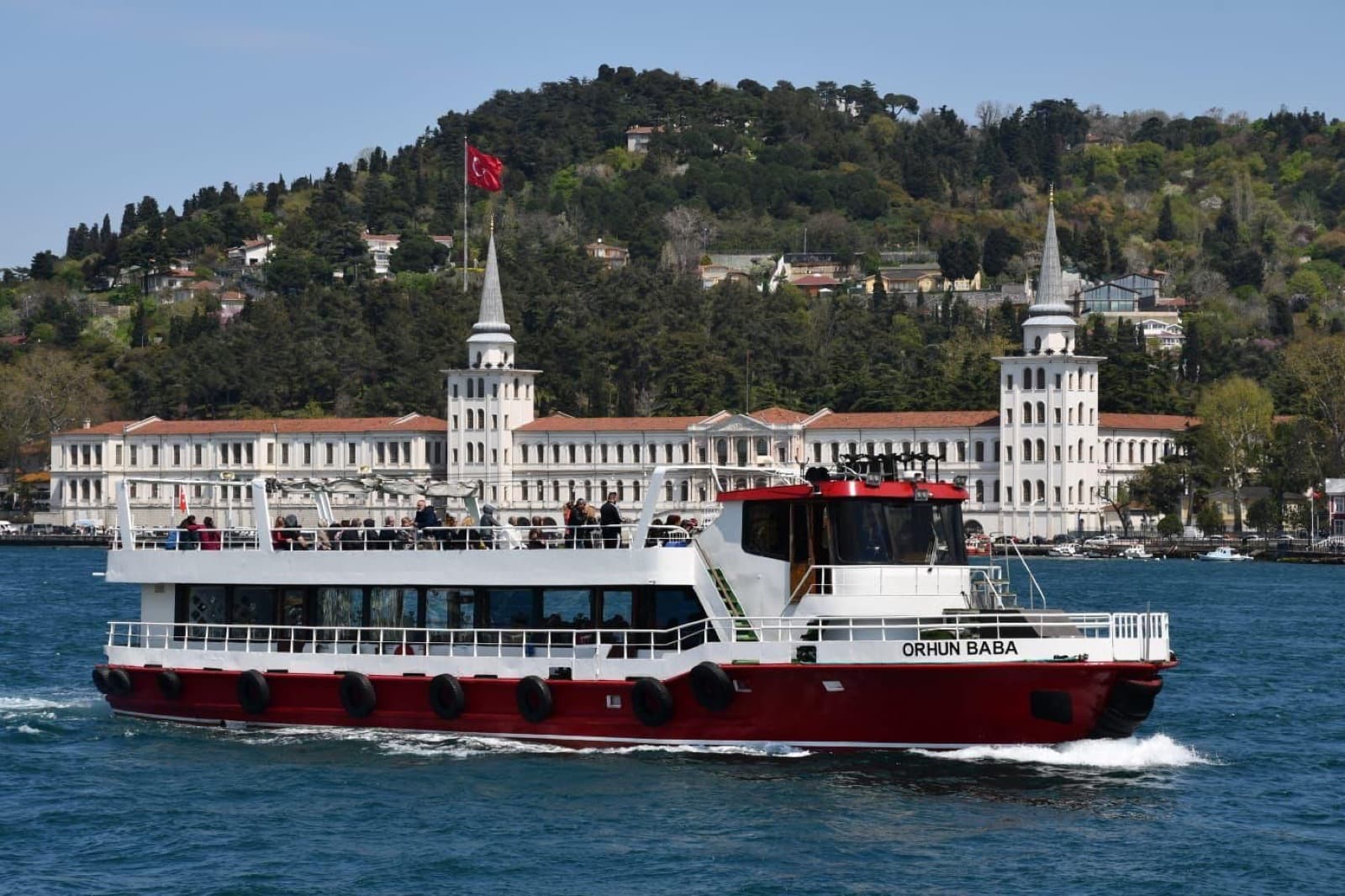 Mega Event Jacht · 150 Gasten — 150-guest mega event yacht for Bosphorus large gatherings