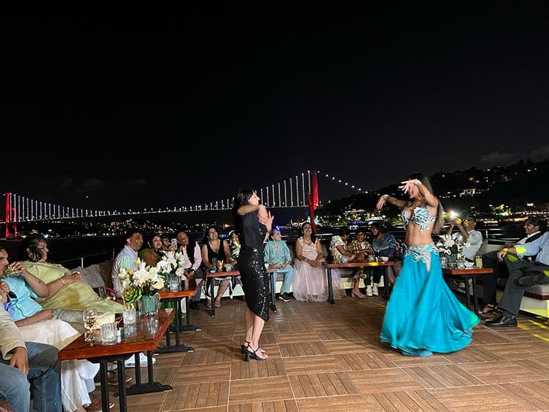 Bachelorette Yacht Party Istanbul — Bosphorus tour in Istanbul