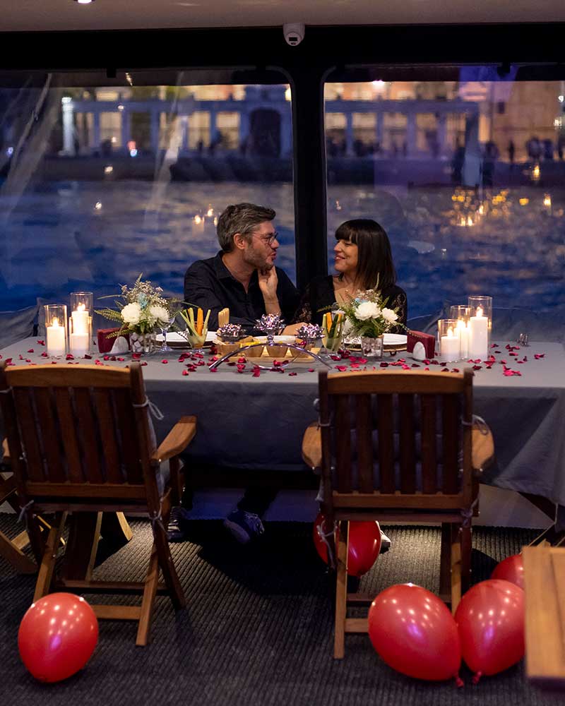 Private Bosphorus Dinner Yacht Cruise